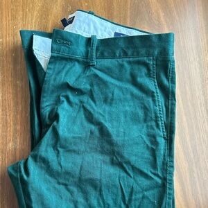 Men’s Jcrew khaki pants 
Slim fit!